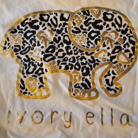 ivory ella Tops - Ivory Ella long sleeve tee. Like New!
